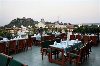 Emerald Garden Club Ltd. Hotel Джайпур Екстериор снимка